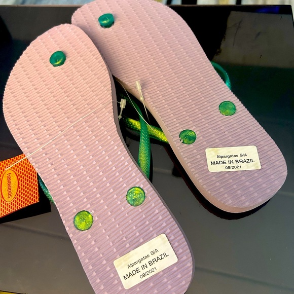 Lilac Havaianas Metallic Green Strap Flip-Flops 9/9.5 - Picture 3 of 3